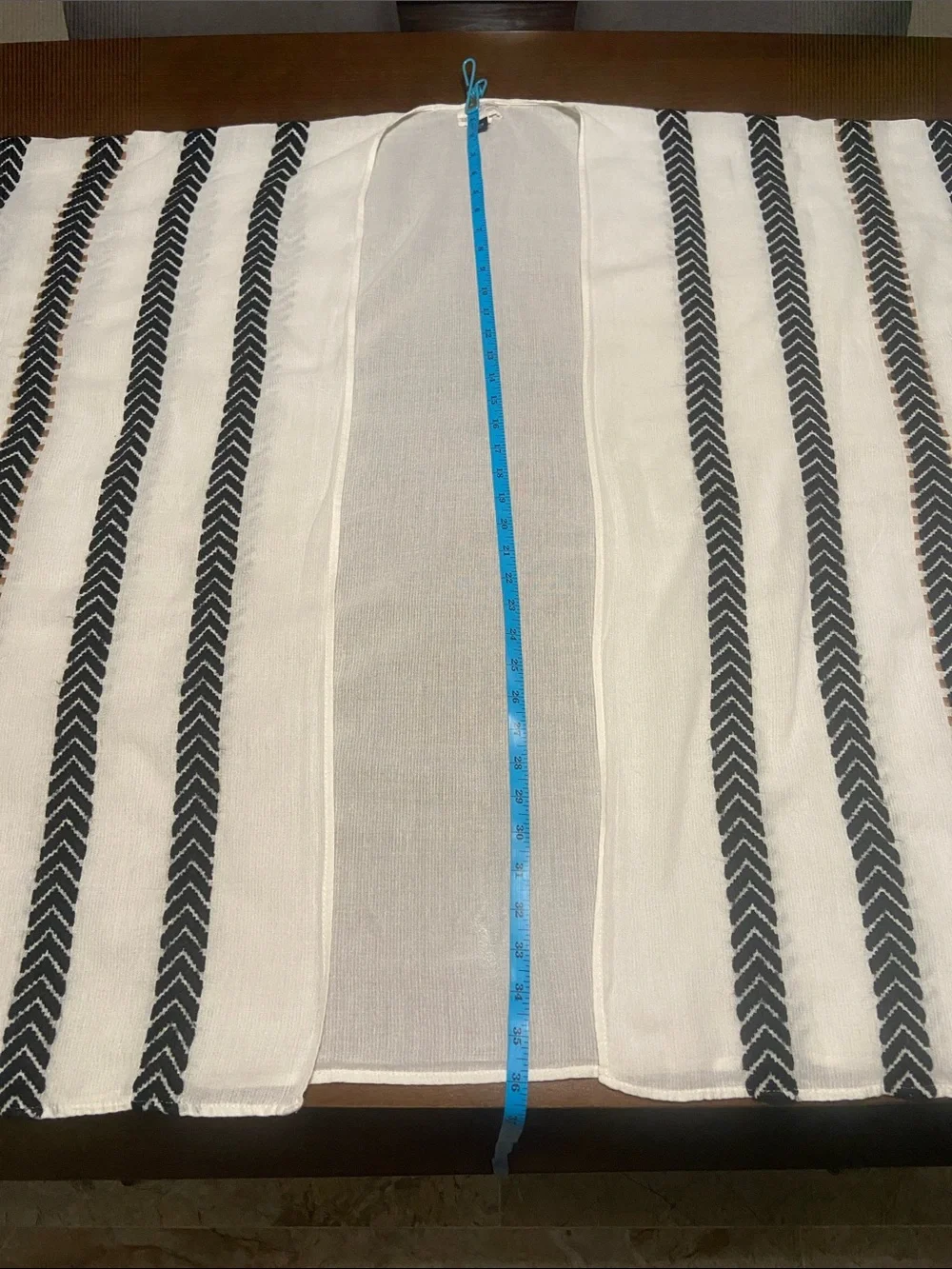 Universal Thread lightweight white